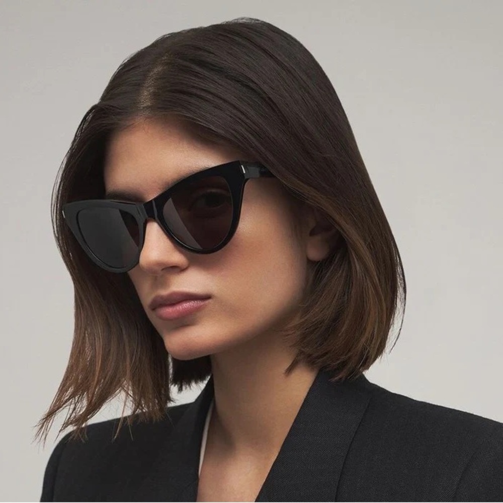 💯- New Authentic Yves Saint Laurent SL-425-001-54 54mm New Sunglasses - Picture 6 of 14